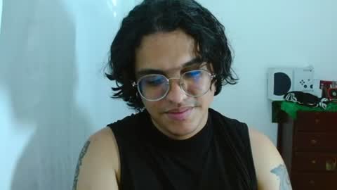 Snapshot of dan_blous chatting on 07/02/26, 08:48 Diane Blosson online show from 07/02/26, 08:48