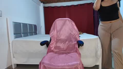 Snapshot of dana_777 chatting on 09/26/25, 11:09 Dayana online show from 09/26/25, 11:09