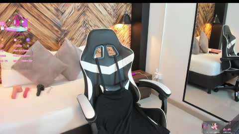 D A N A  online show from 03/30/26, 02:18