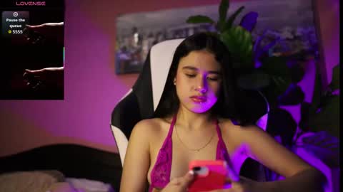 Snapshot of danaa_rouse chatting on 11/26/25, 09:27 danaa_rouse online show from 11/26/25, 09:27