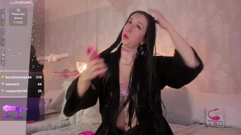    online show from 09/20/25, 08:26