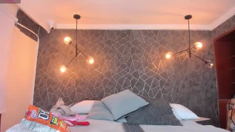    online show from 11/15/25, 10:26