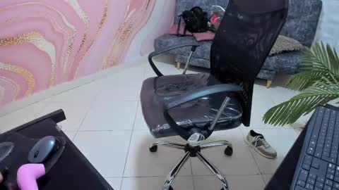 Danaa Rey online show from 02/28/25, 05:48