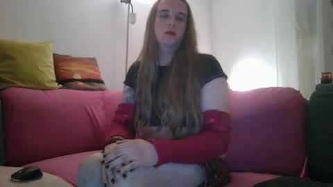 Snapshot of danadeluxe22 chatting on 01/13/25, 12:19 danadeluxe22 online show from 01/13/25, 12:19