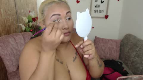 Snapshot of danalaleska chatting on 11/16/25, 04:07 danalaleska online show from 11/16/25, 04:07