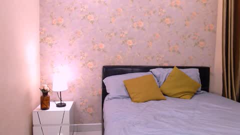 Snapshot of danavelvet chatting on 02/18/26, 06:20 D A N A online show from 02/18/26, 06:20