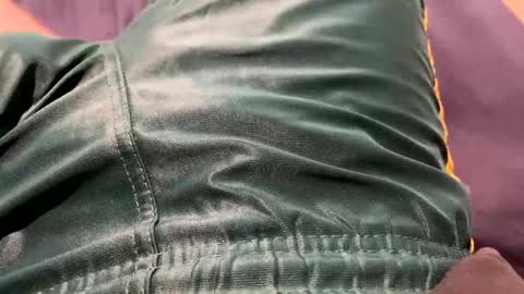 Snapshot of danbubs chatting on 12/22/24, 05:34 danbubs online show from 12/22/24, 05:34