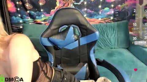 dances_queen online show from 03/24/26, 08:19