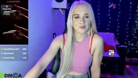 dances_queen online show from 06/29/26, 10:15