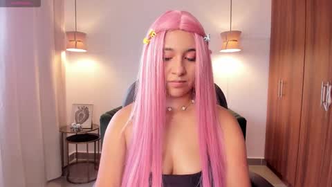 Snapshot of dandara_thompsson chatting on 09/26/25, 07:40 Dandara online show from 09/26/25, 07:40