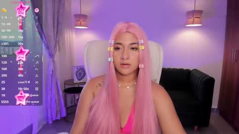 Snapshot of dandara_thompsson chatting on 10/23/25, 10:19 Dandara online show from 10/23/25, 10:19