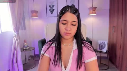 Snapshot of dandara_thompsson chatting on 11/02/25, 07:05 Dandara online show from 11/02/25, 07:05