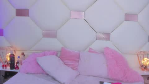 dandelion1_ online show from 03/05/26, 03:19