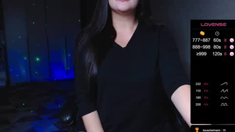 Snapshot of dandelionynyyy chatting on 09/17/25, 07:15 Edel online show from 09/17/25, 07:15