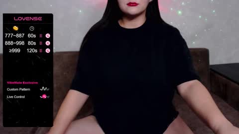 Snapshot of dandelionynyyy chatting on 10/18/25, 07:03 Edel online show from 10/18/25, 07:03