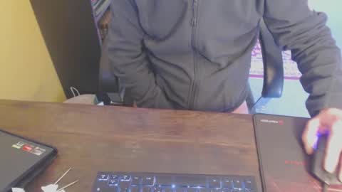 Snapshot of dandotamoon chatting on 11/03/25, 09:10 dandotamoon online show from 11/03/25, 09:10