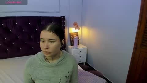 Snapshot of danee_19 chatting on 01/07/25, 10:54 Daniela online show from 01/07/25, 10:54