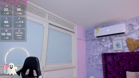 Snapshot of danee_19 chatting on 03/02/25, 11:18 Daniela online show from 03/02/25, 11:18