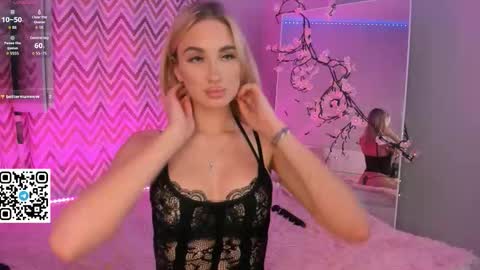 Snapshot of danger_bella chatting on 11/06/25, 07:37 Bella online show from 11/06/25, 07:37