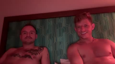 Snapshot of danghotdusty chatting on 11/18/25, 09:03 Dangelotysm online show from 11/18/25, 09:03