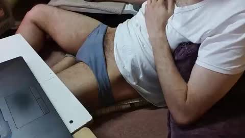 Snapshot of dani5o5 chatting on 01/12/25, 04:50 Danial online show from 01/12/25, 04:50