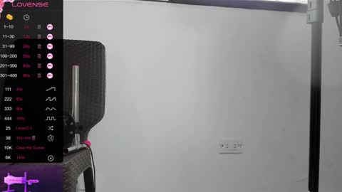 Snapshot of dani_ary chatting on 12/30/24, 09:40 DANI online show from 12/30/24, 09:40