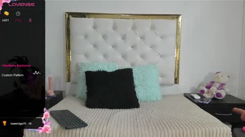 Snapshot of dani_ary chatting on 01/10/25, 07:00 DANI online show from 01/10/25, 07:00