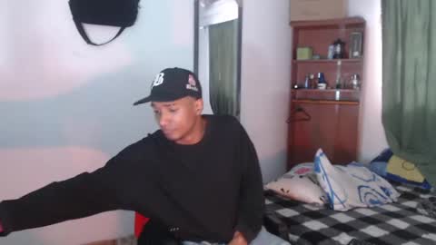 dani_brown19 online show from 05/03/26, 01:50