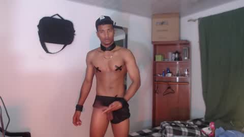 dani_brown19 online show from 05/08/26, 04:07