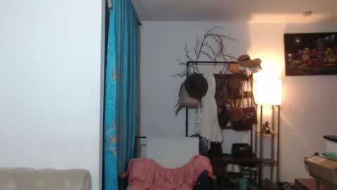 dani_brown19 online show from 06/22/26, 05:15