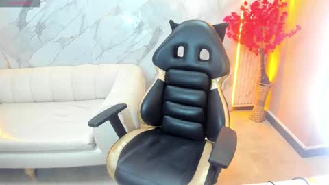 Dani online show from 10/14/25, 02:51