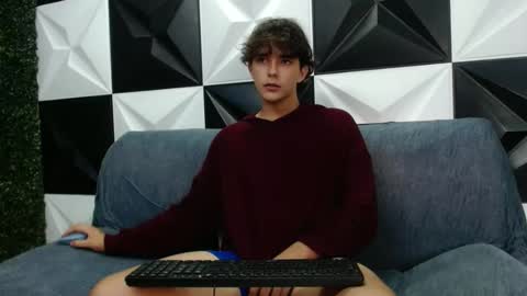 dani_cumboy online show from 12/11/24, 01:58