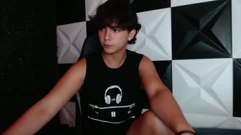 dani_cumboy online show from 12/28/24, 02:22