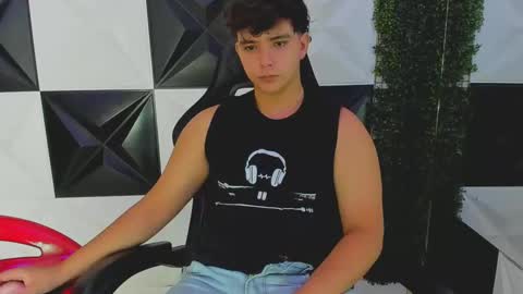 dani_cumboy online show from 09/19/25, 02:18