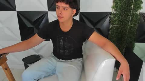 dani_cumboy online show from 11/27/25, 01:46