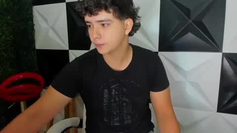 dani_cumboy online show from 11/30/25, 01:37