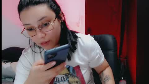 dani y jocelyn online show from 01/21/25, 06:34