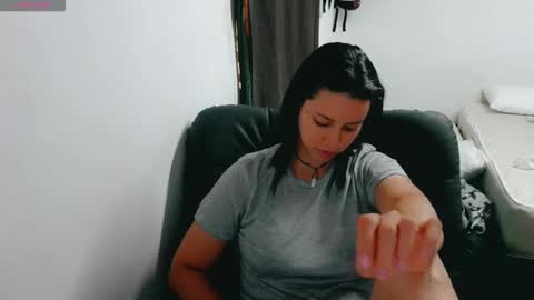 dani y jocelyn online show from 10/21/25, 08:31