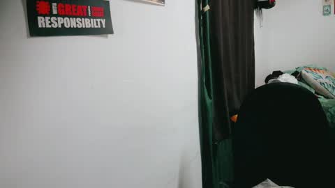 dani y jocelyn online show from 04/15/26, 06:37