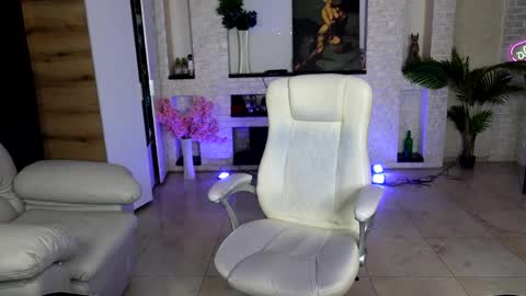 dani_kittys online show from 04/11/26, 08:40