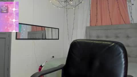 Snapshot of dani_lue chatting on 12/22/24, 03:33 dani_lue online show from 12/22/24, 03:33