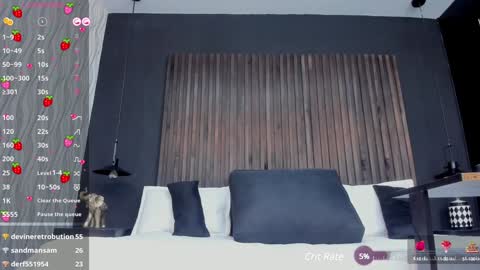 Snapshot of dania_moore_ chatting on 02/08/25, 08:21 JANE online show from 02/08/25, 08:21