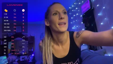 Snapshot of danidragon69 chatting on 12/14/24, 11:50 Dani Dragon online show from 12/14/24, 11:50