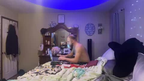 Snapshot of danidragon69 chatting on 12/15/24, 08:19 Dani Dragon online show from 12/15/24, 08:19