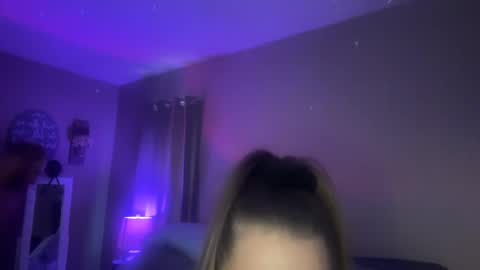 Snapshot of danidragon69 chatting on 03/12/25, 09:03 Dani Dragon online show from 03/12/25, 09:03