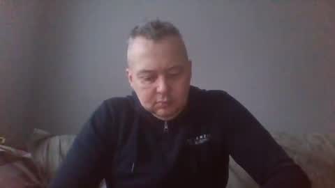 Snapshot of daniel0028 chatting on 01/08/25, 12:15 dan online show from 01/08/25, 12:15