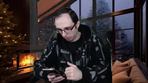 Daniel9121 online show from 12/19/24, 10:56