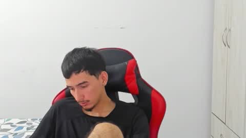 DANIEL online show from 11/22/25, 02:54