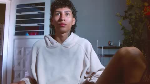 daniel_deluxx online show from 03/17/26, 06:55