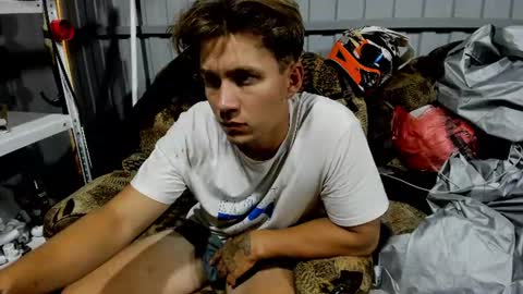 Snapshot of daniel_like chatting on 07/24/26, 11:08 Just Ben online show from 07/24/26, 11:08